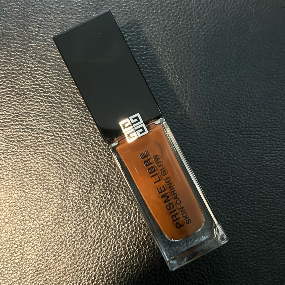 ⭐️ GIVENCY Prisme Libre Skin-Caring Glow Foundation 24H Hydration 6-N490